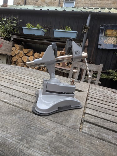 Amtech rotating suction - rotating, table